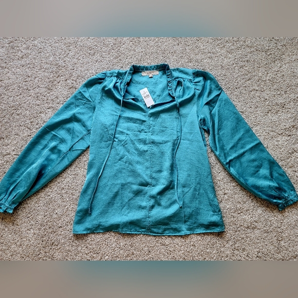 LOFT Ruffle Tie Neck Mixed Media Blouse Small - Picture 2 of 4